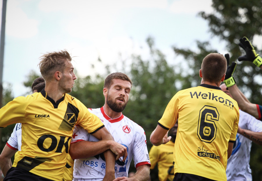 NAC Kortrijk (2 1) (46 van 92)